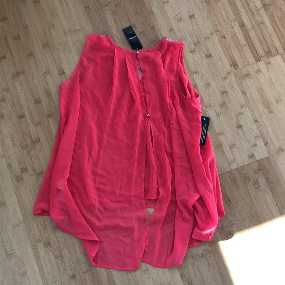 Open back embellished blouse - Picture 6 of 8